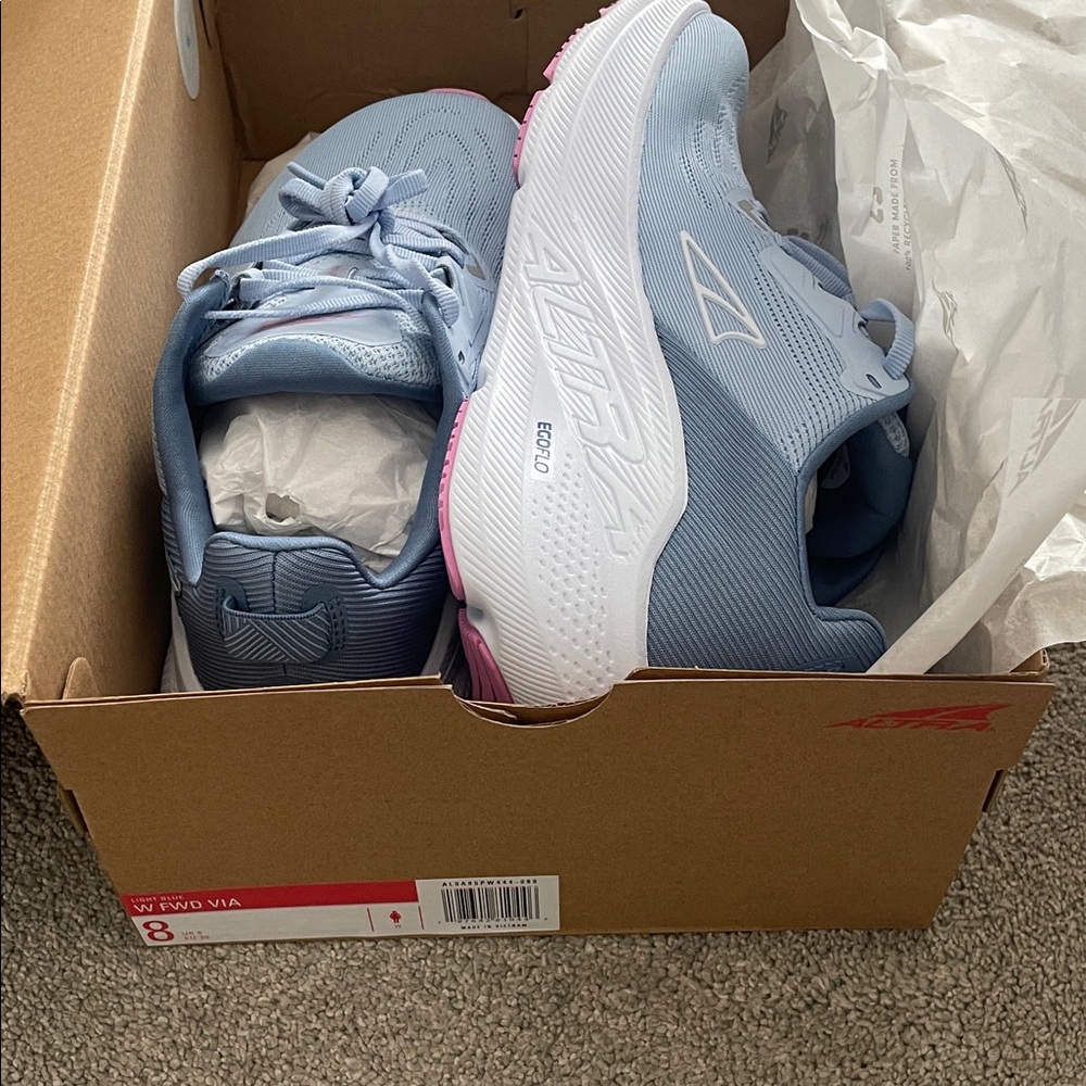 Brand New Altra Women's size 8 Fwd Via, Light Blue and Pink Running Shoes